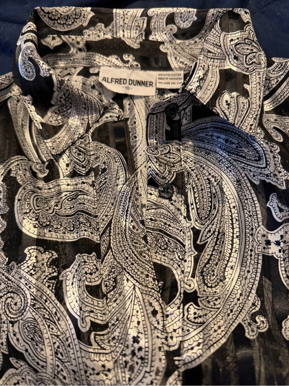 Alfred Dunner Black & White Paisley 3/4 Button-Up Blouse - Picture 7 of 7